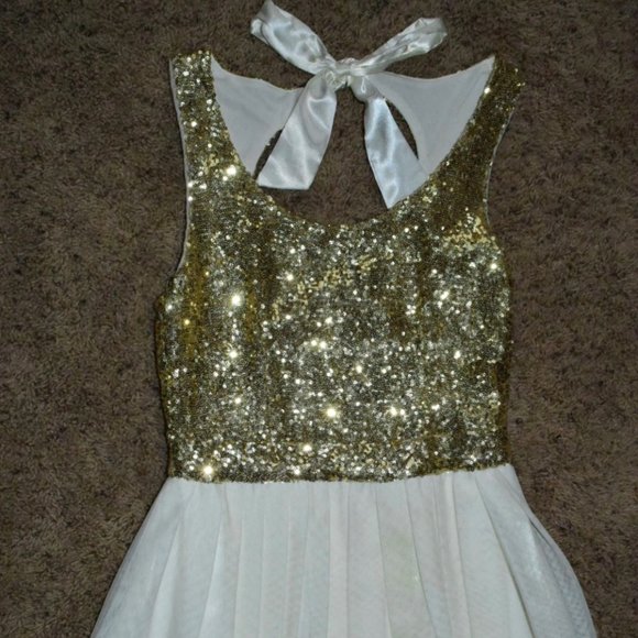 White and Gold Homecoming Dress - Picture 1 of 5